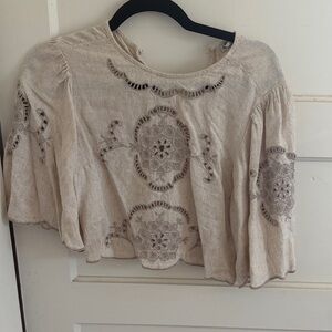 Abercrombie & Fitch Angel Sleeve Embroidered Tee